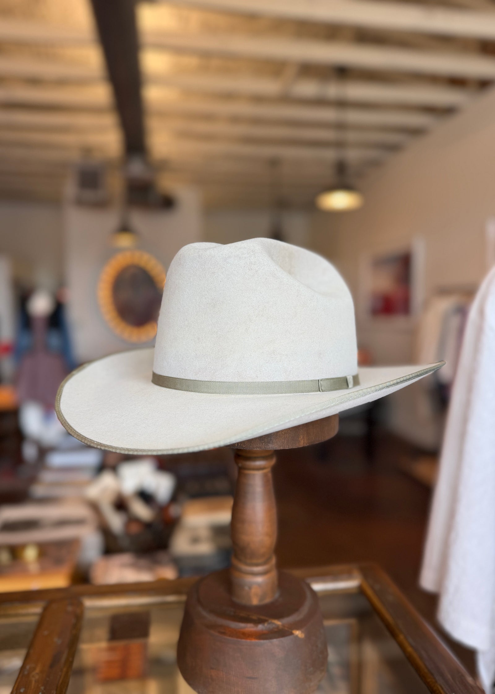 1964 Roberts Hats