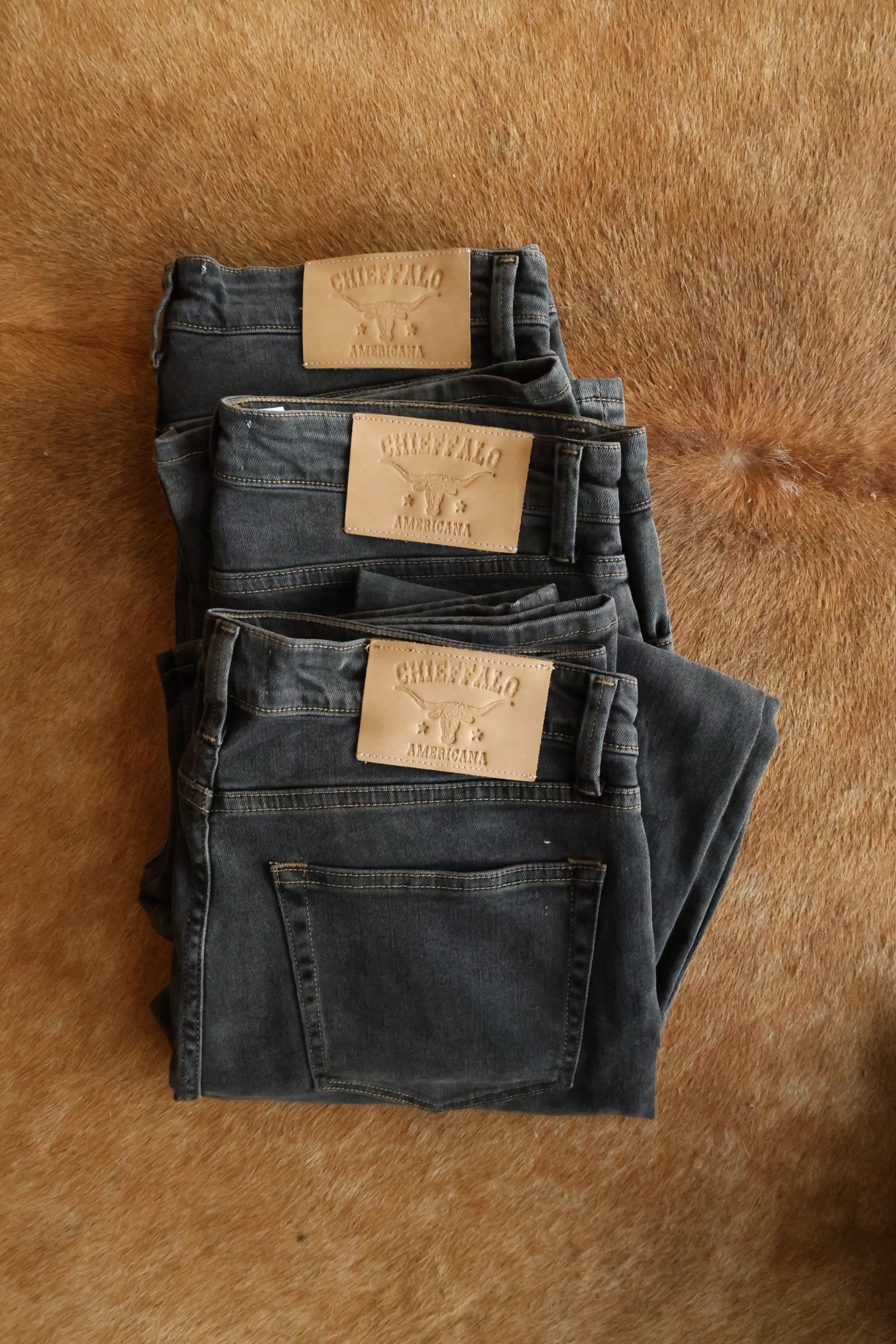 Boot Cut Jean in Smoke