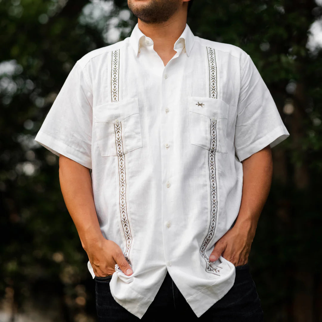 Tejas Guayabera - CHIEFFALO americana