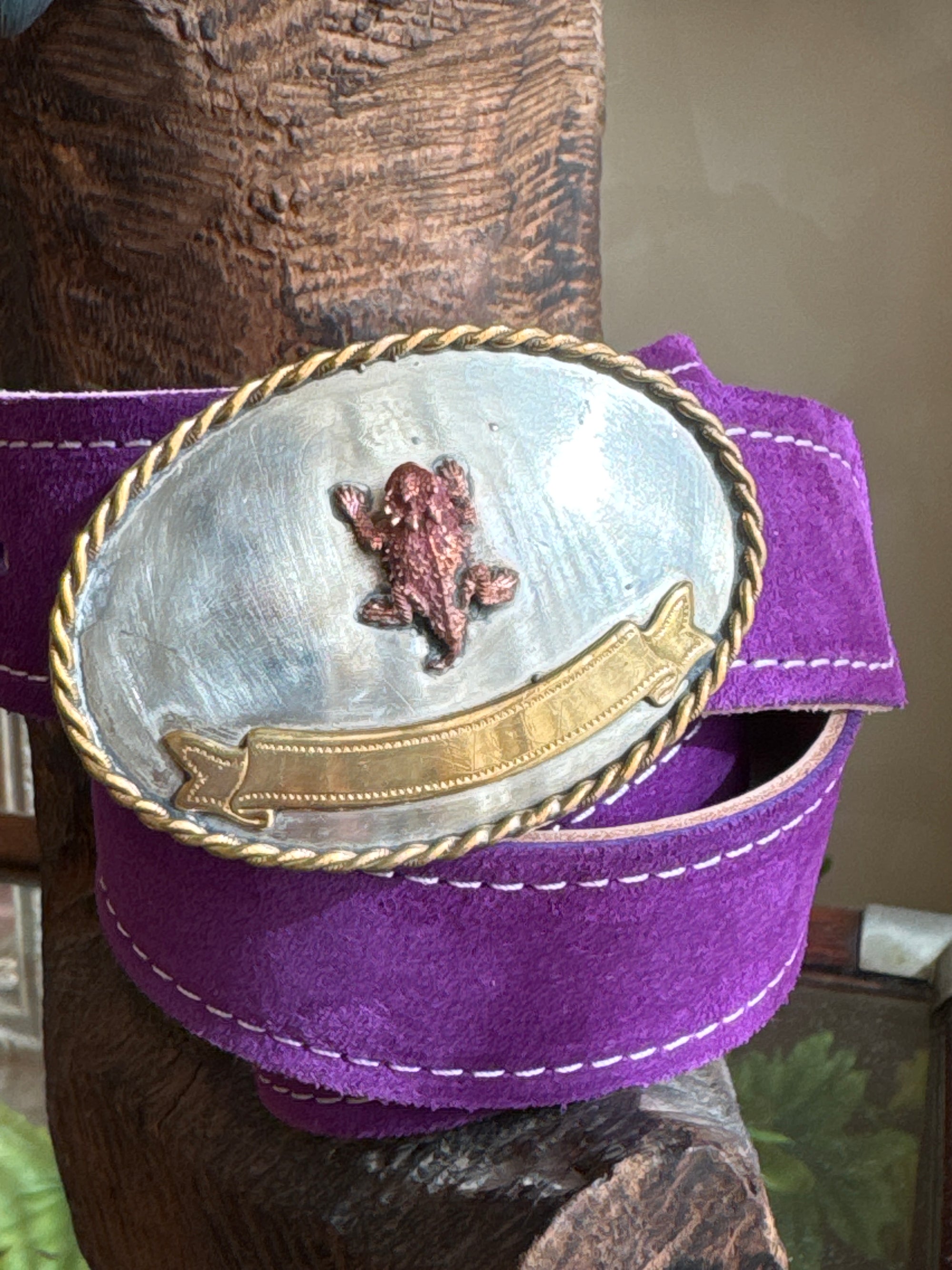 Vintage Oval Horned Frog Buckle