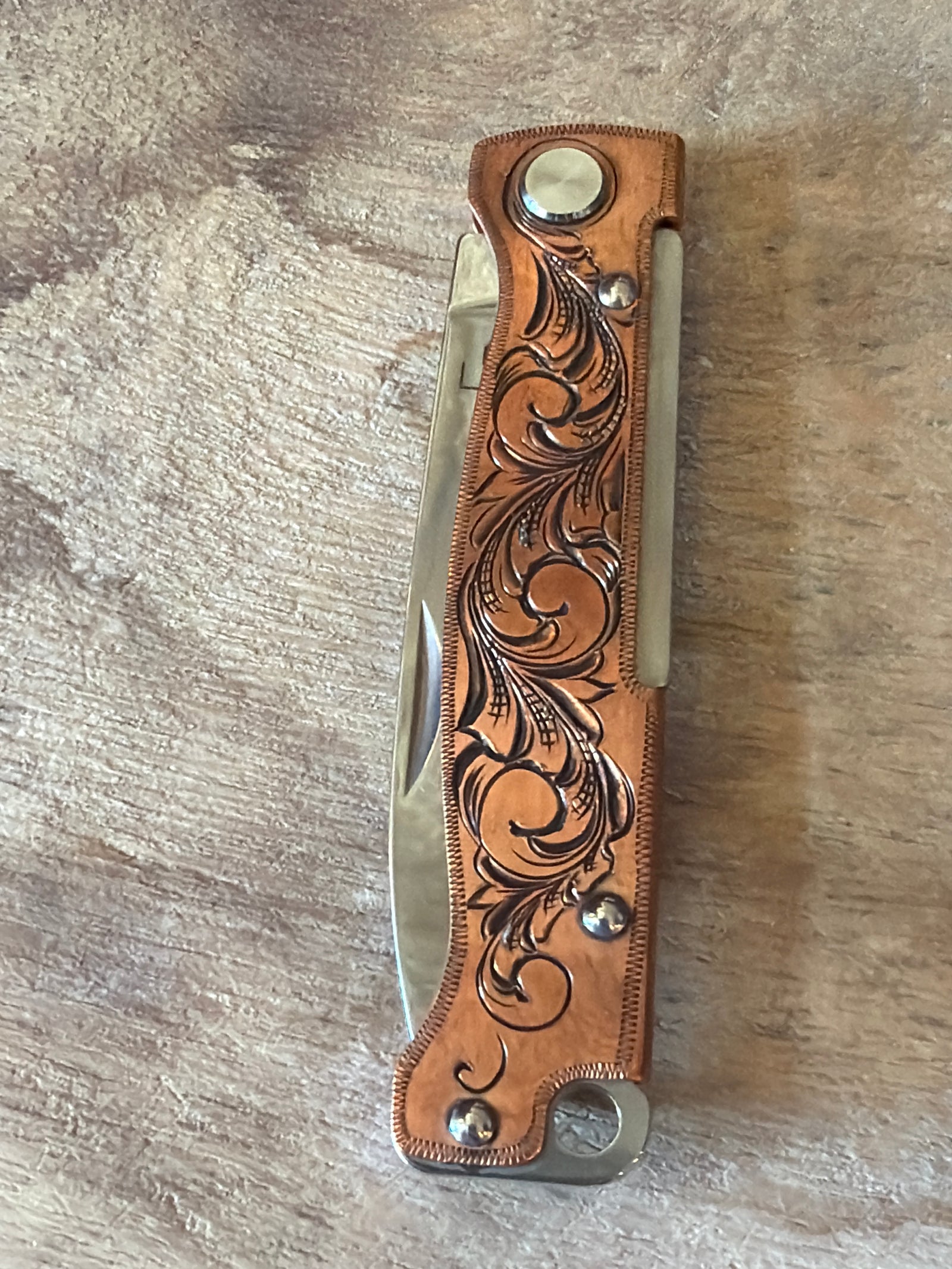 Hand Engraved Knives