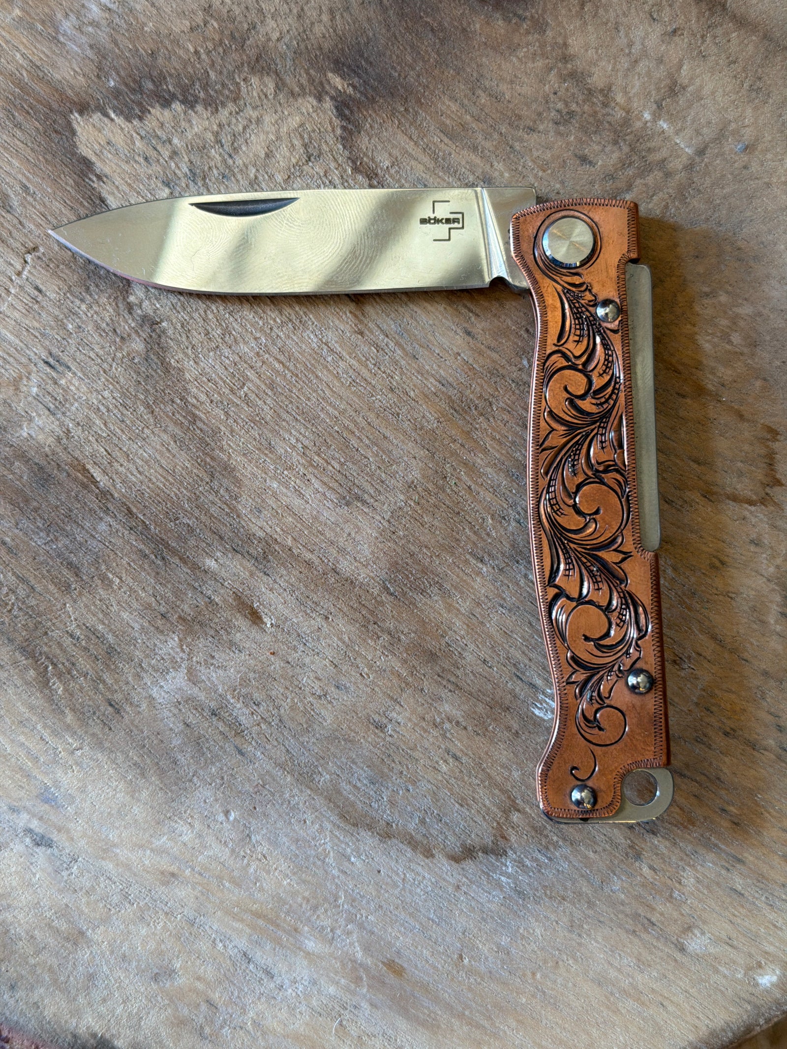 Hand Engraved Knives