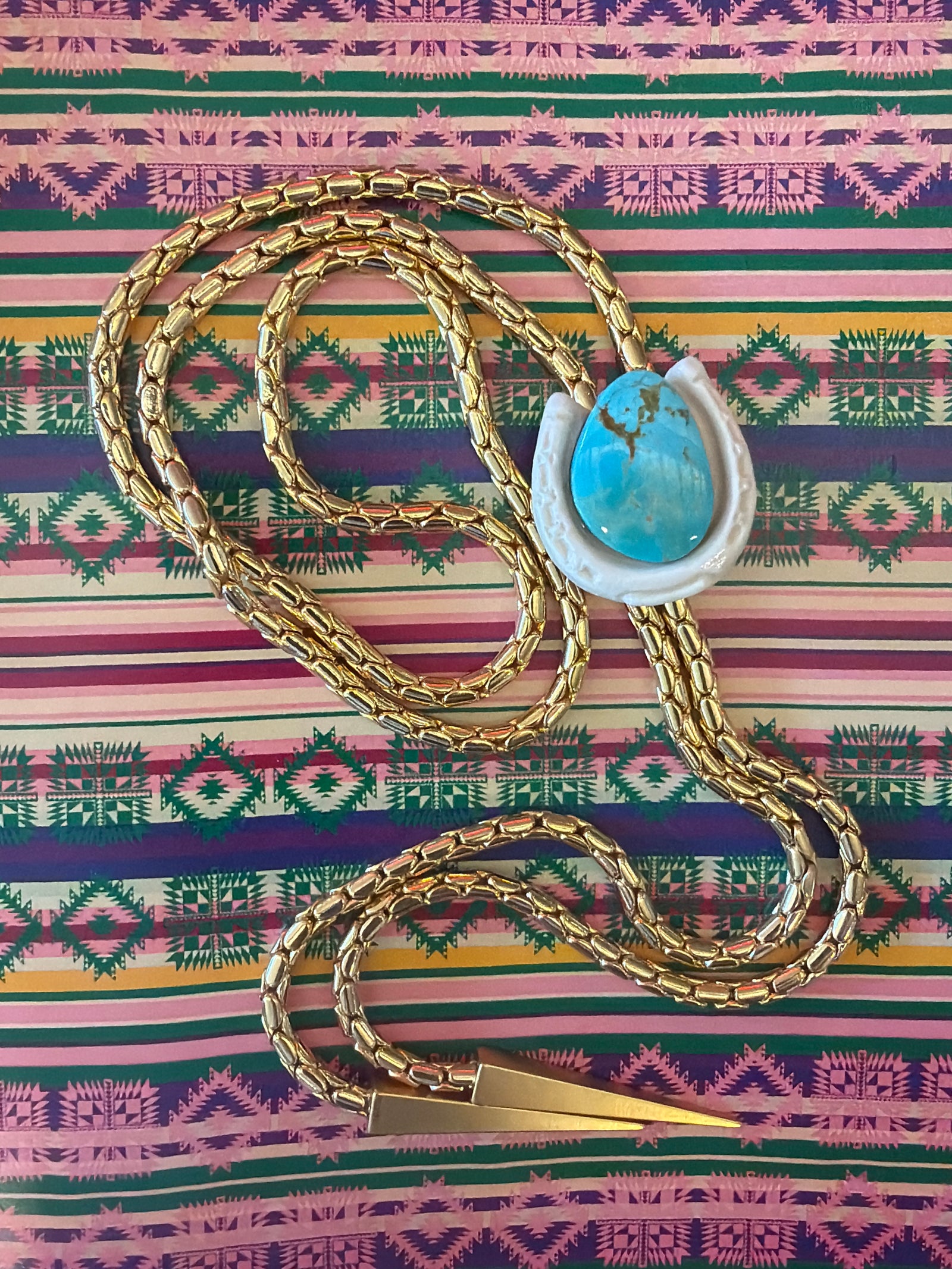 Horseshoe Bolo w Chain & Turquoise