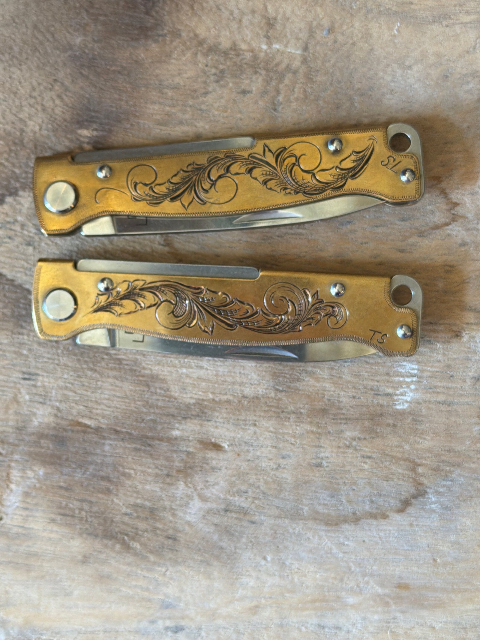 Hand Engraved Knives