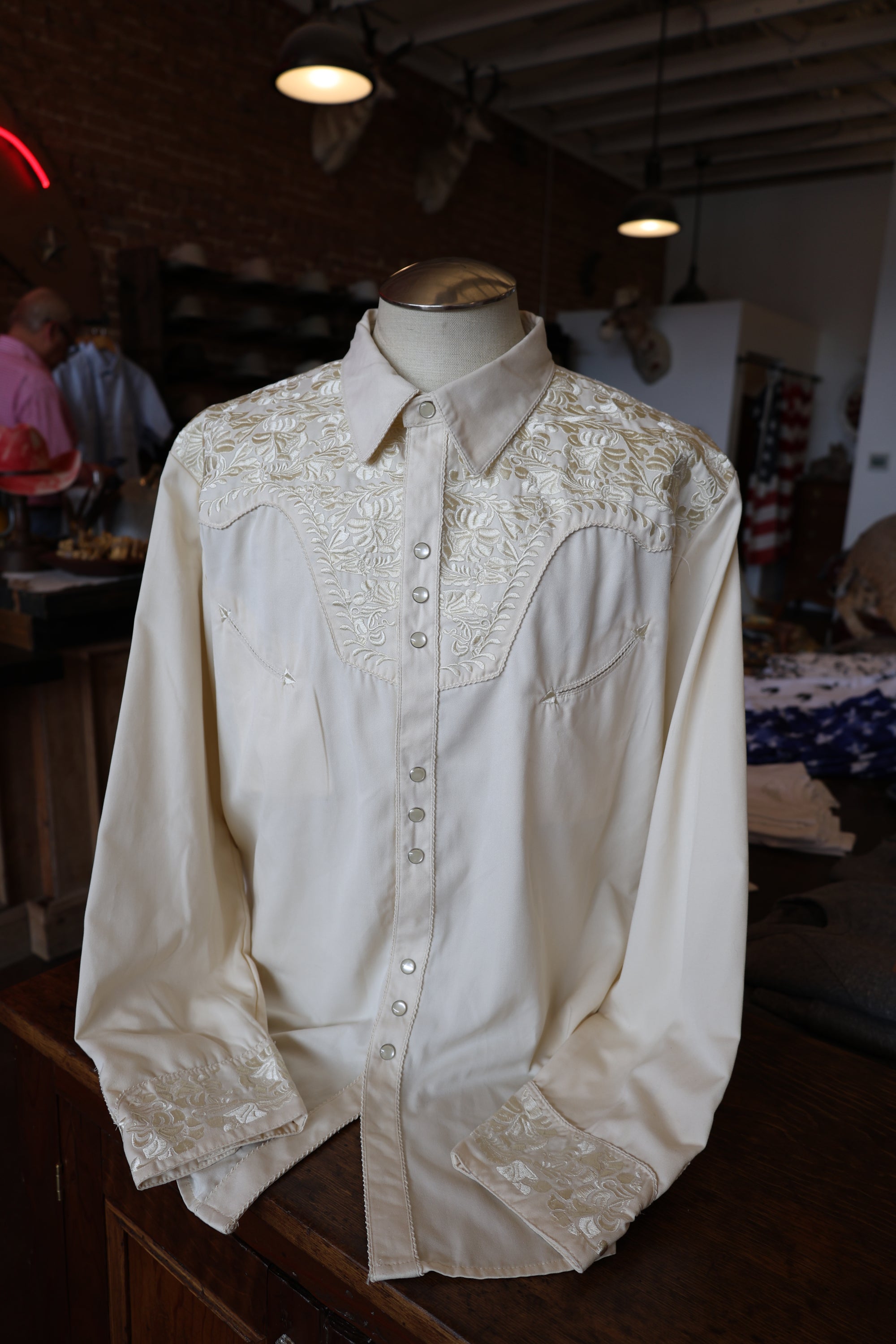 Vintage Scully White Floral Embroidery Western Shirt