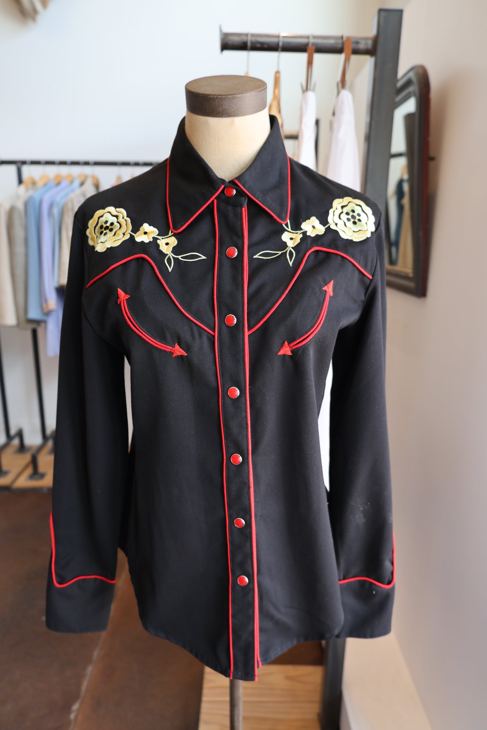 Vintage Scully Black Flower Embroidery Western Shirt