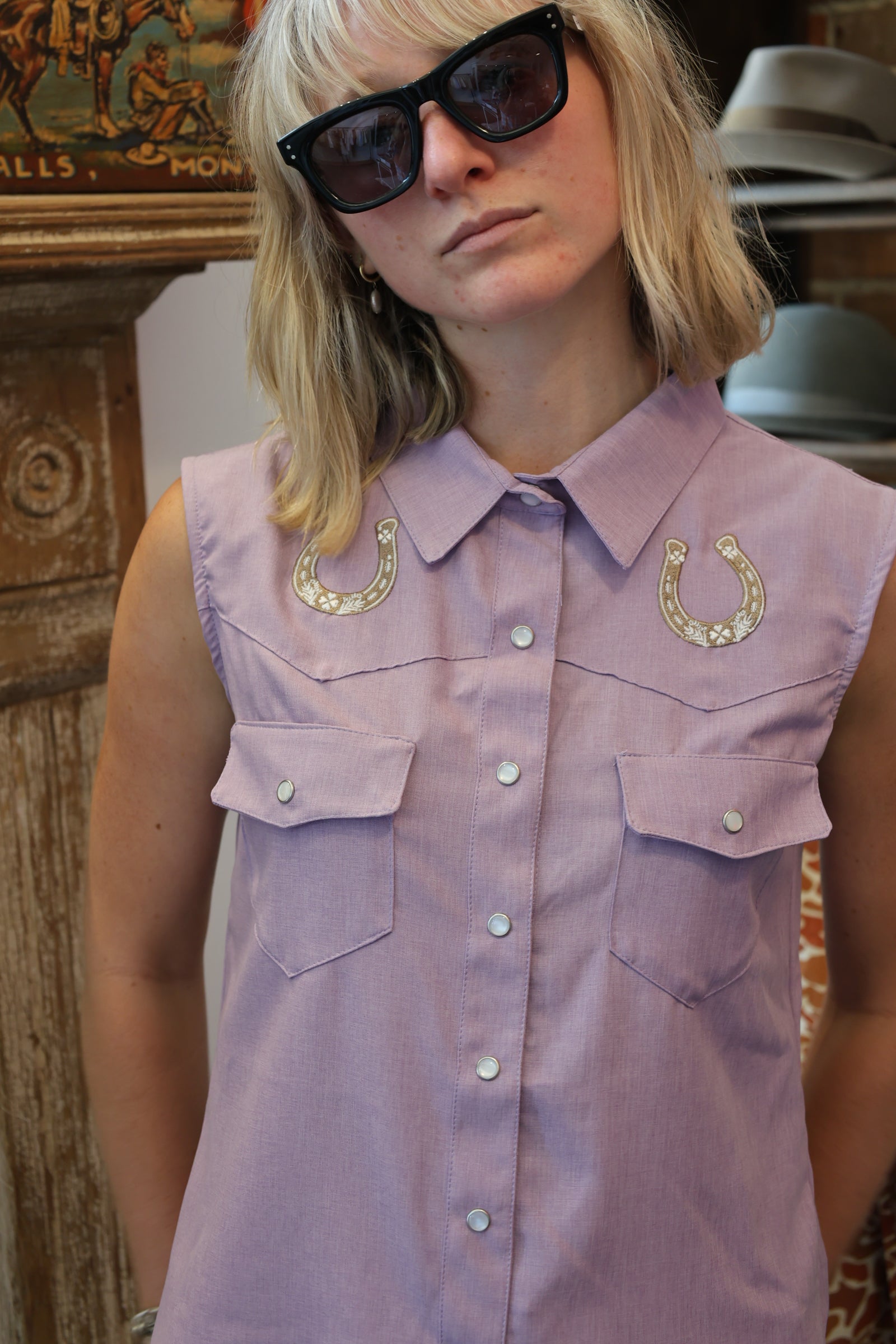 Cap Sleeve Pearl Snap with Embroidery