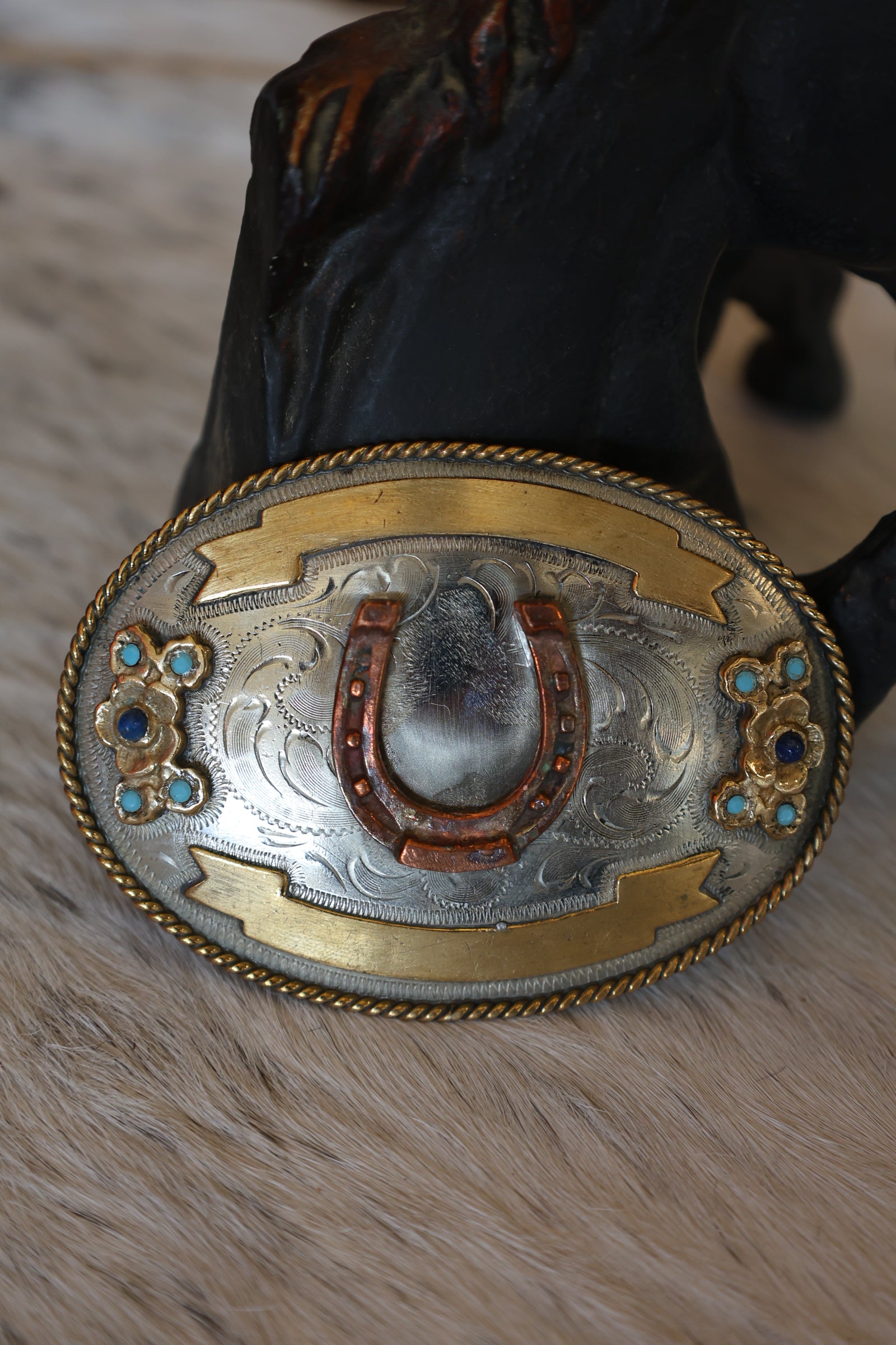 Horseshoe Buckle