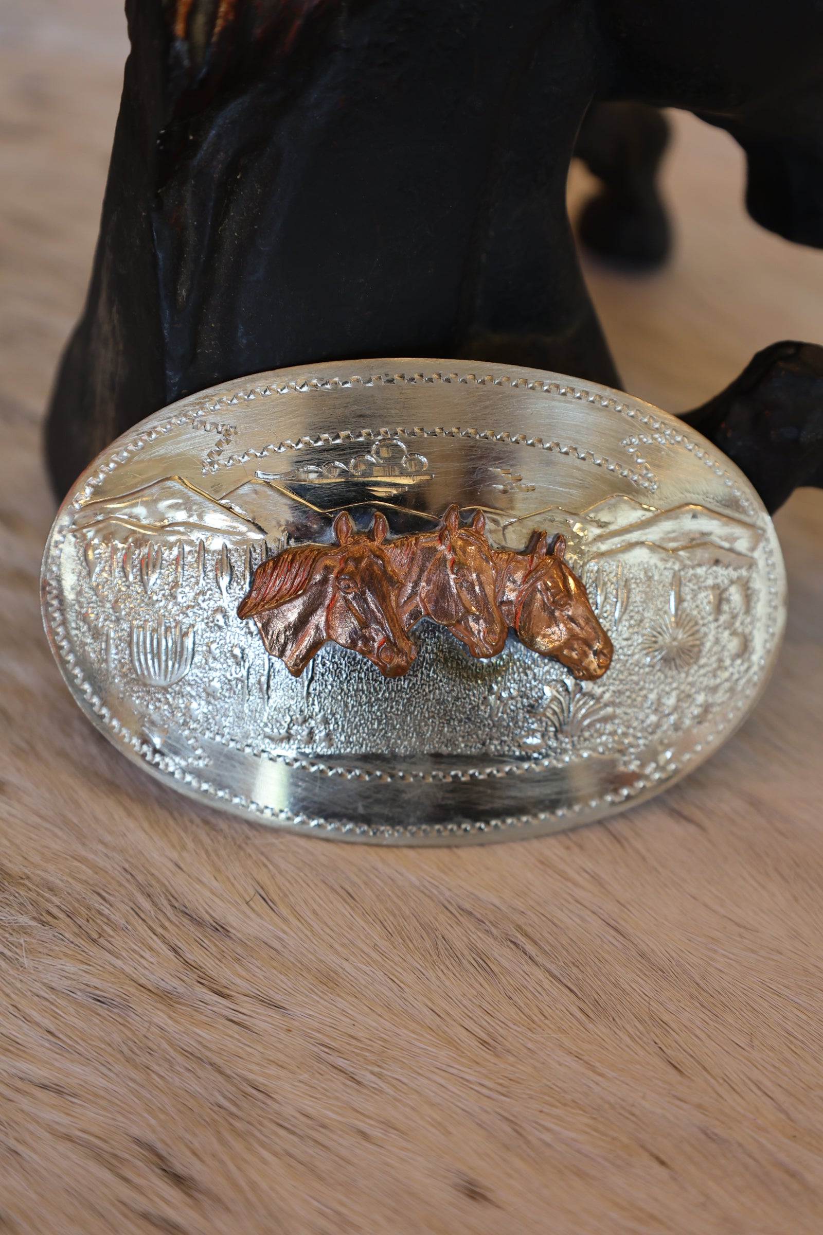 Triple Horse Head Belt Buckle
