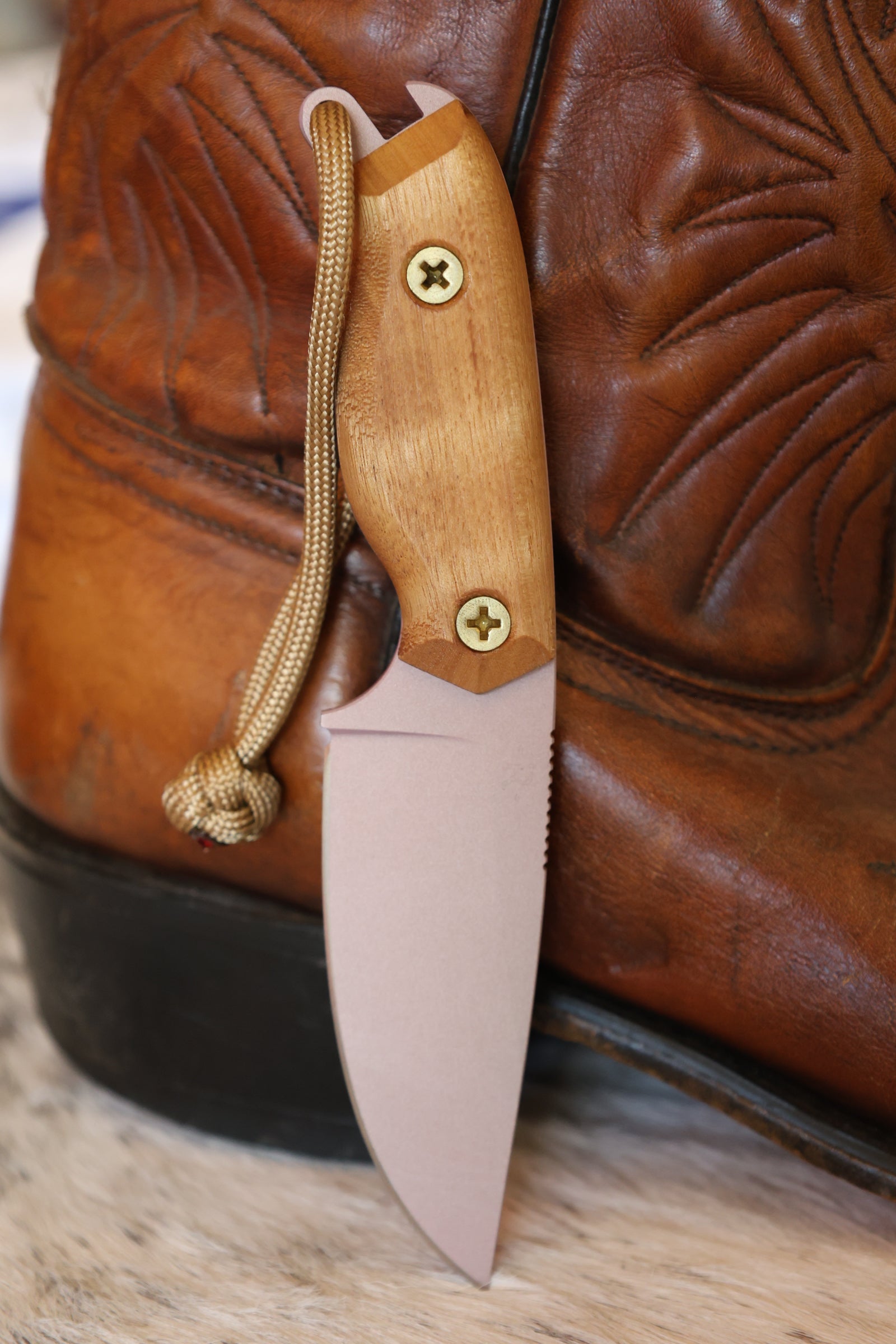 Champagne Pink Coyote Blade with Brass Hardware