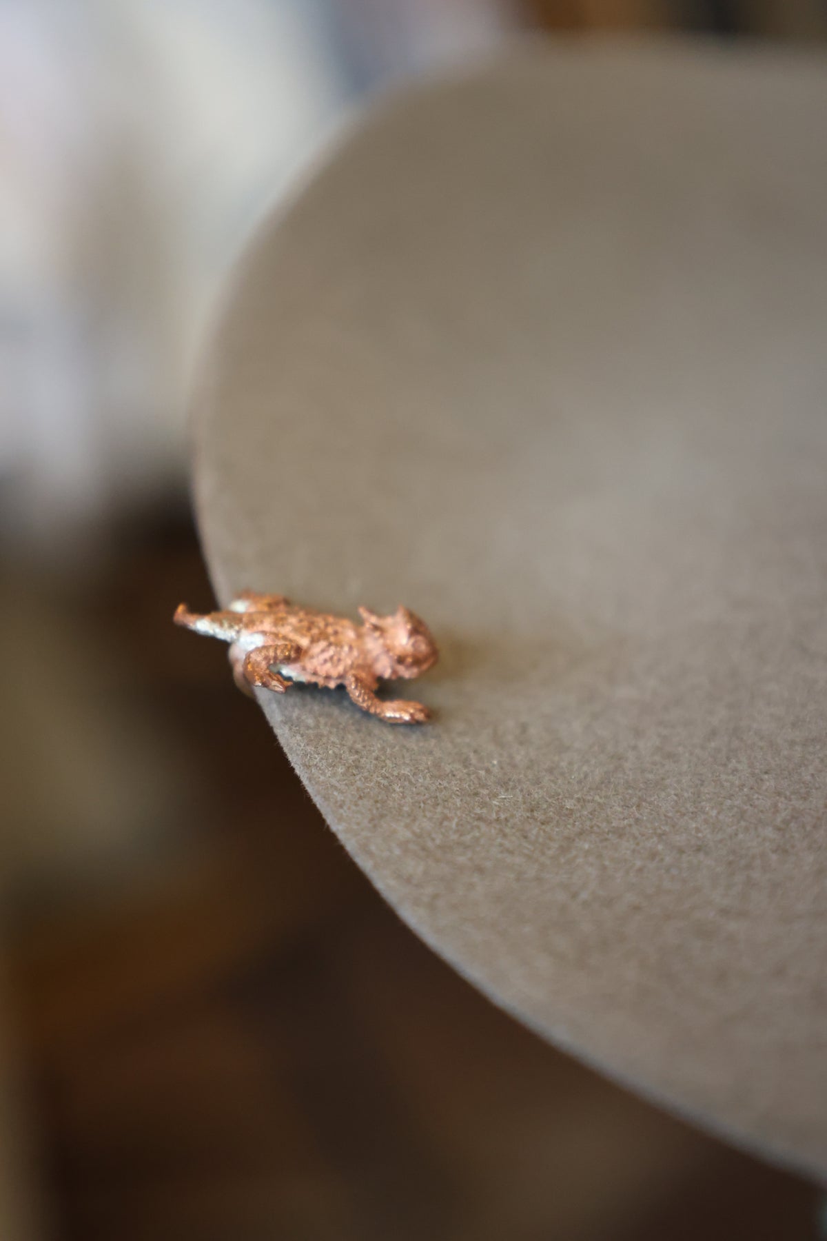 Copper Horned Frog Hat Clip