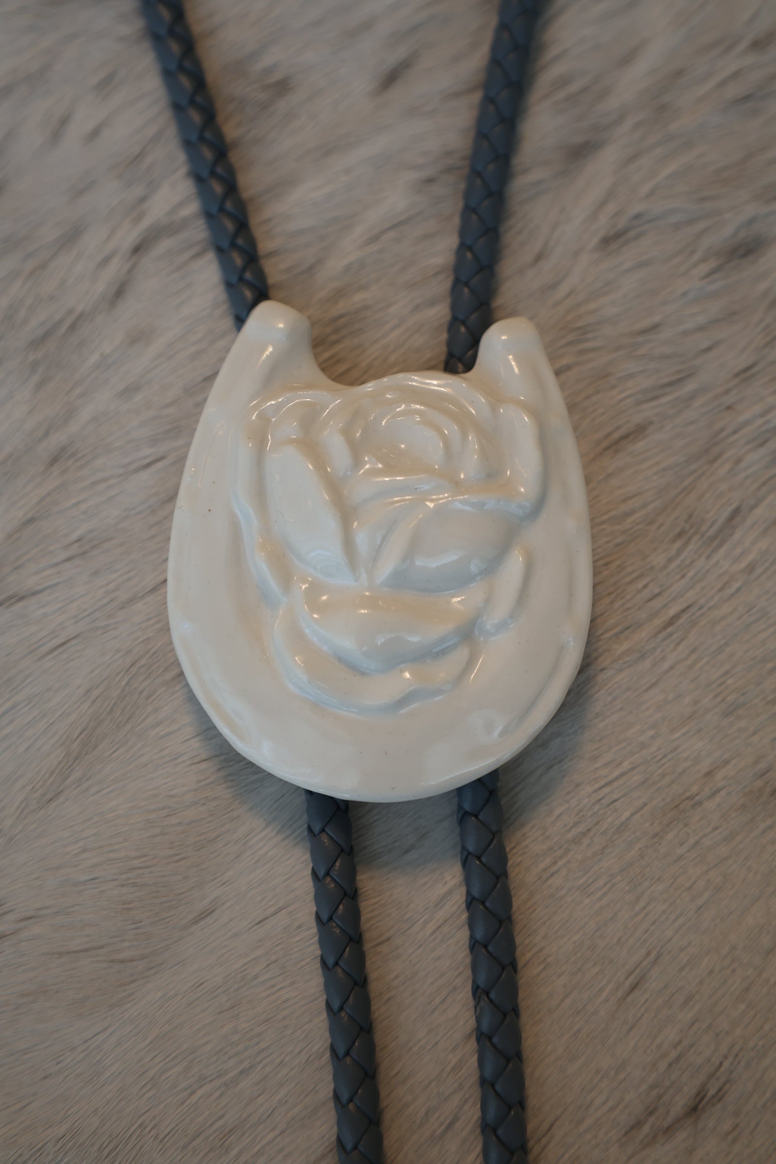 Porcelain Rose Bolo