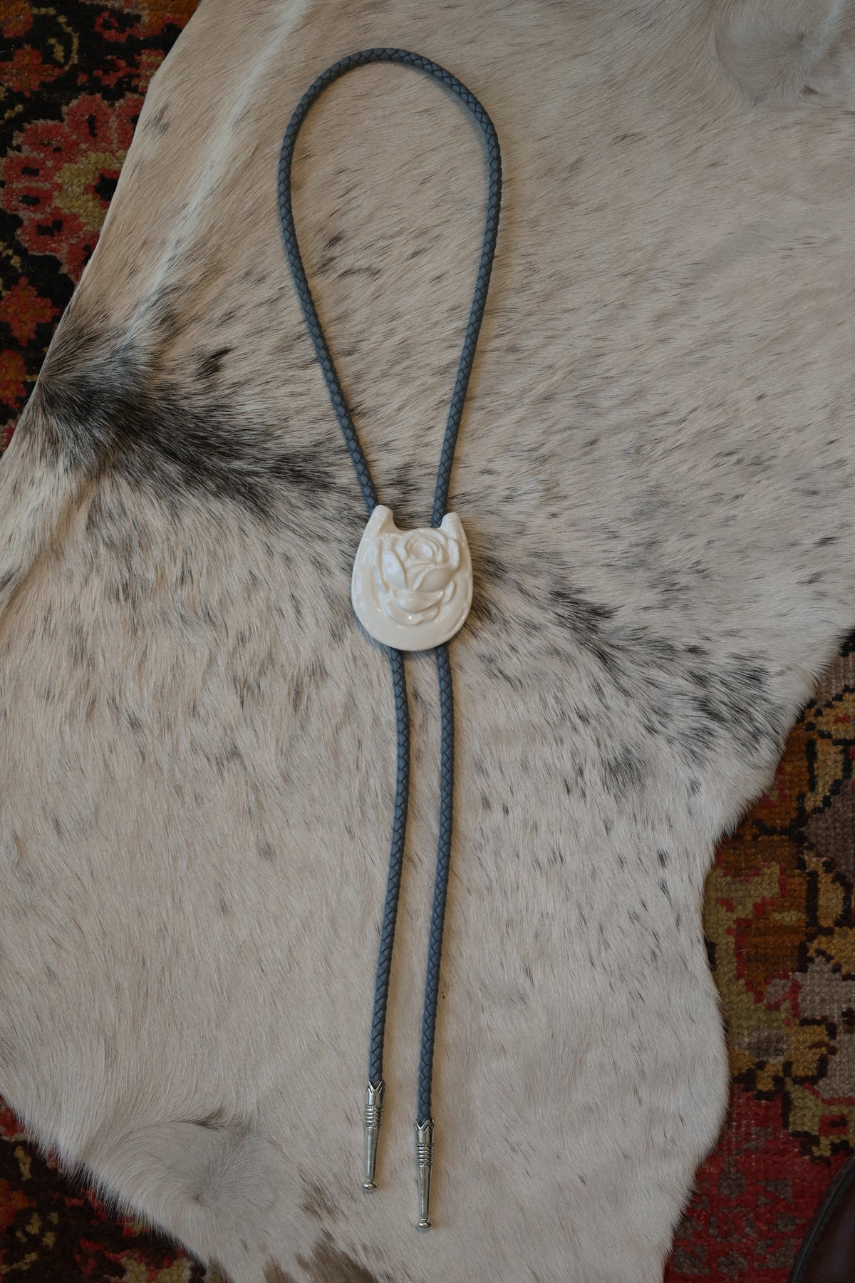Porcelain Rose Bolo