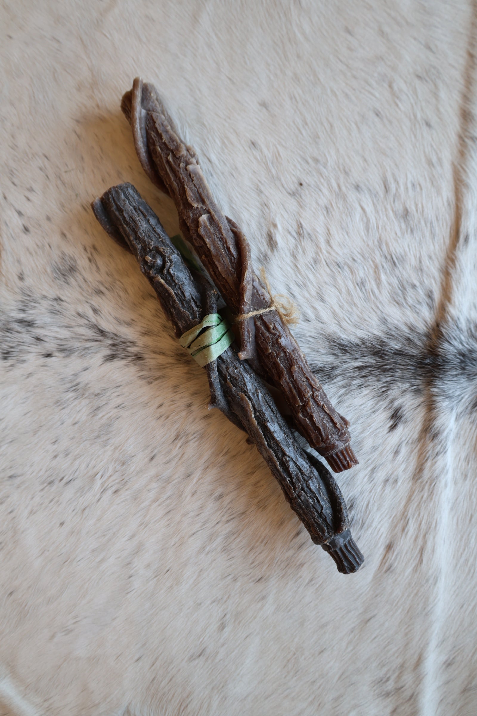 The Vine Bittersweet Oak Taper Candle