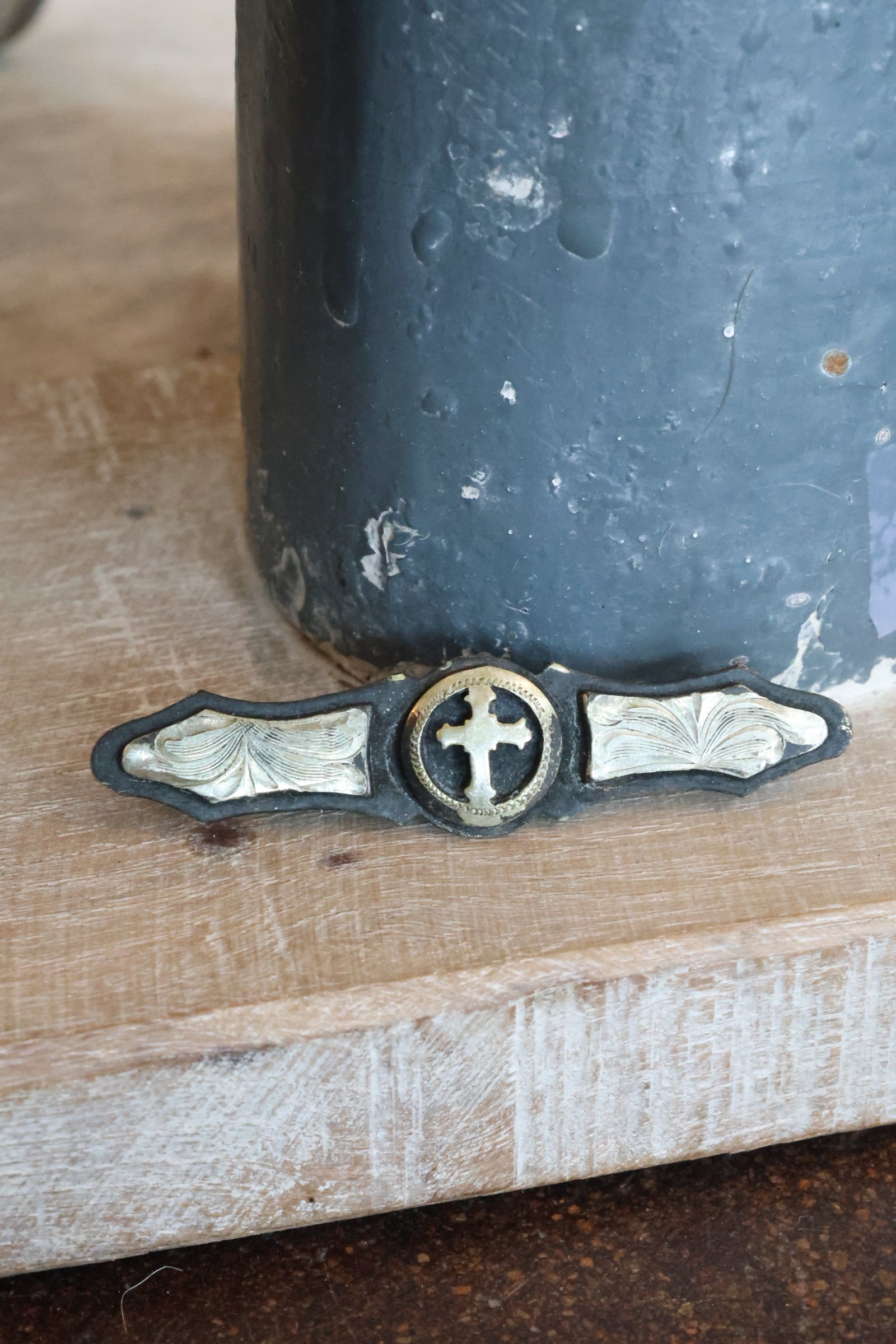Cross Hat Band Pin