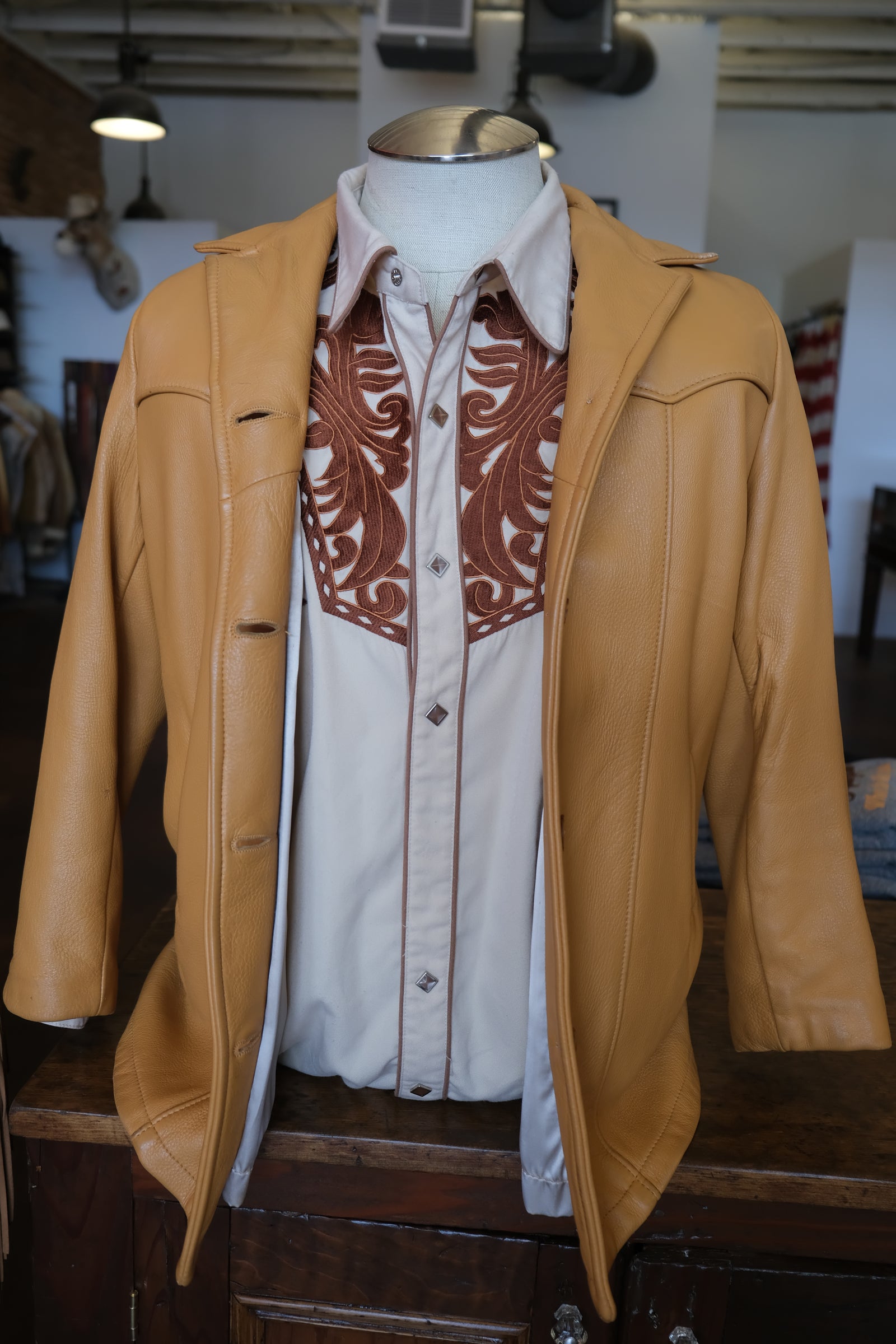 Vintage Mid-Western Caramel Leather Jacket