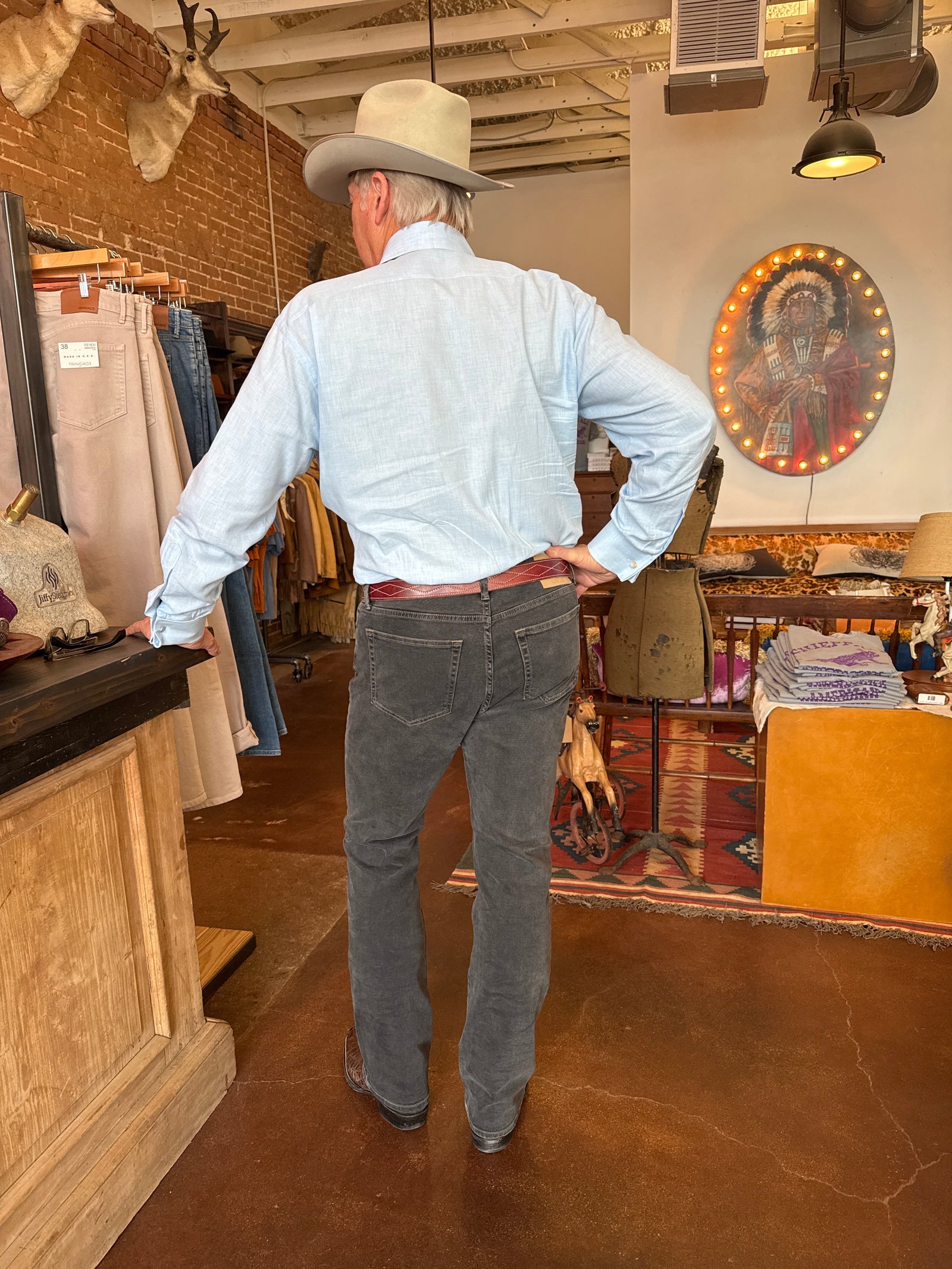 Boot Cut Jean in Smoke