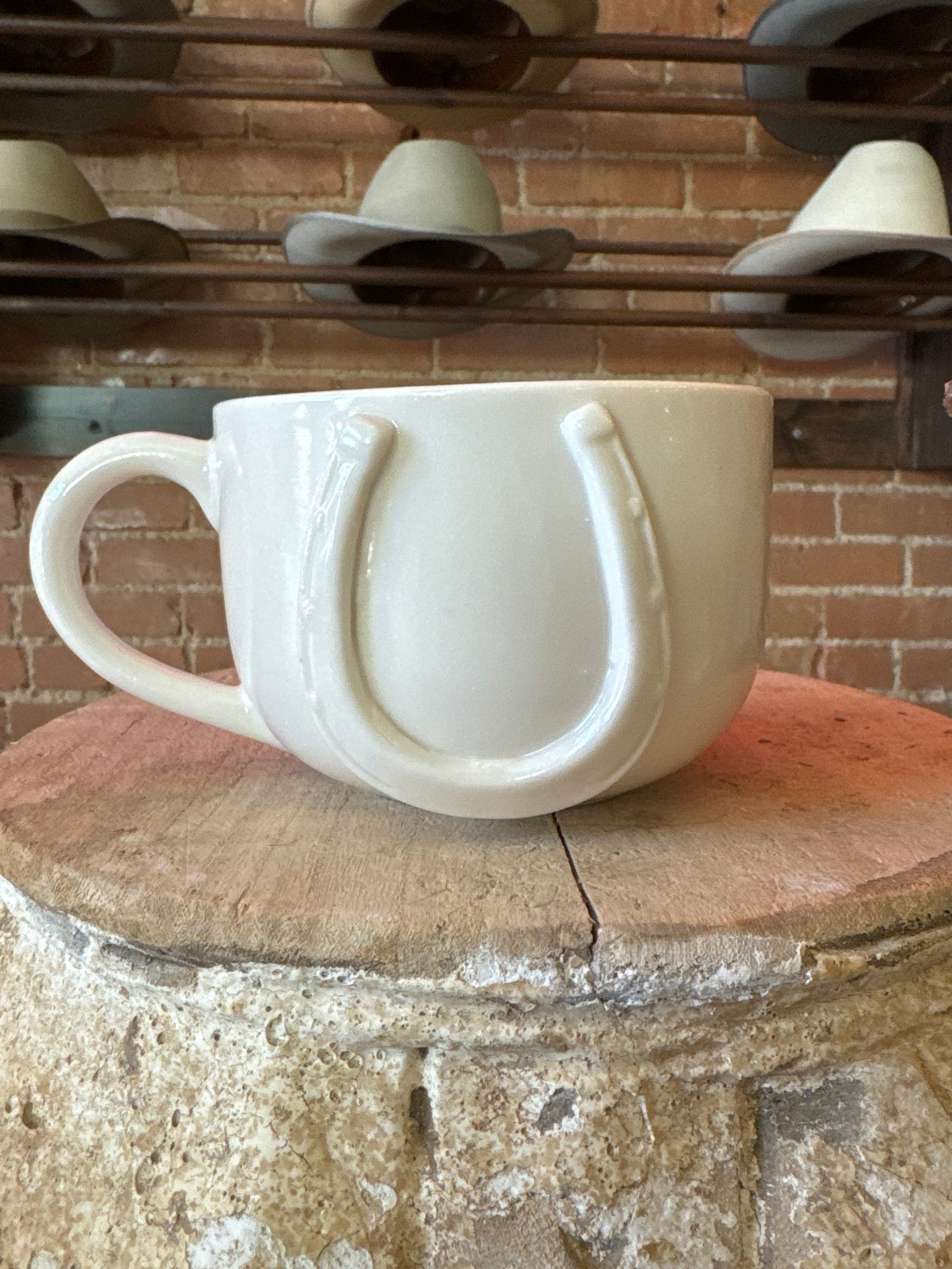 Horseshoe Latte Mug