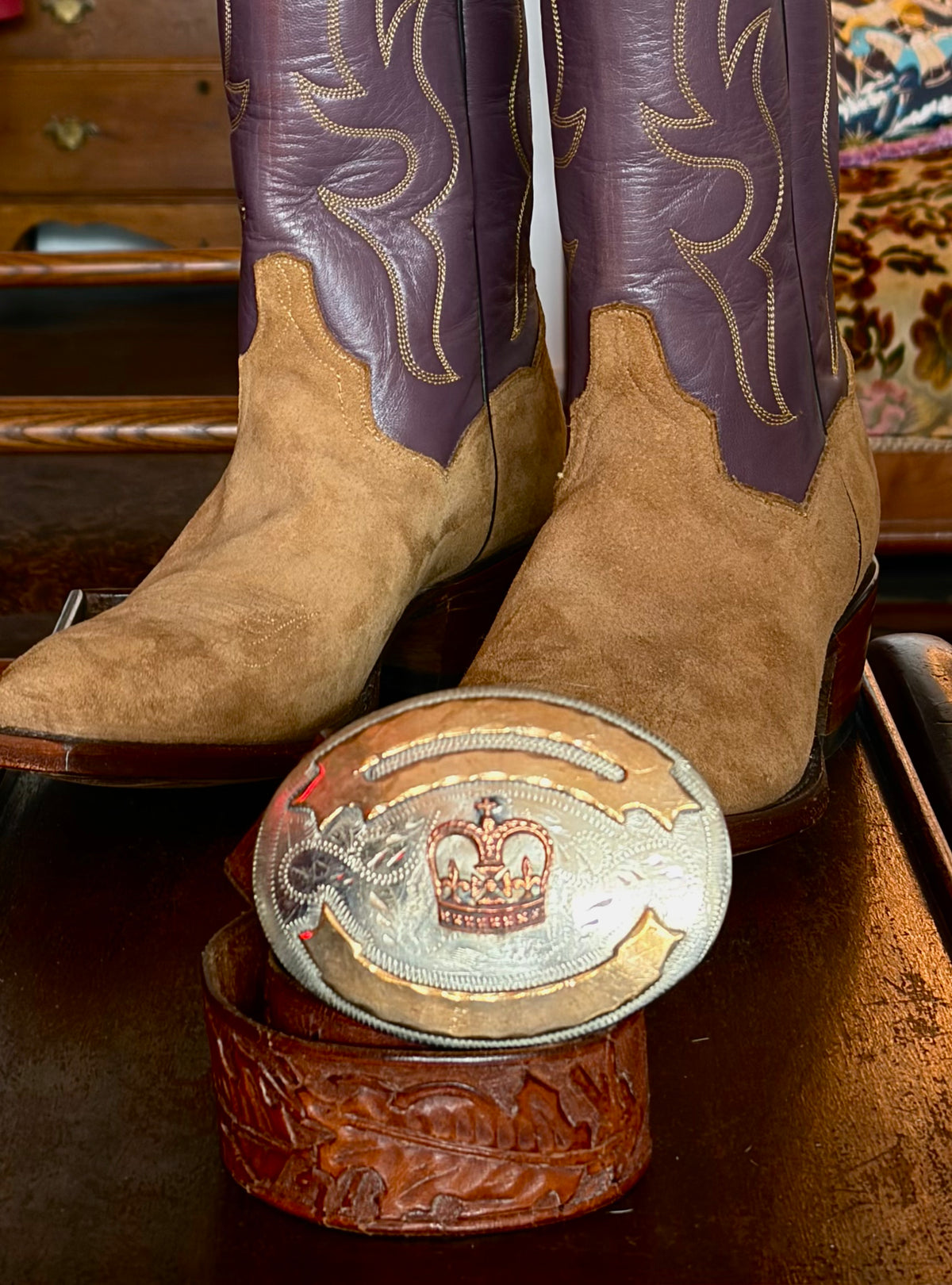 Crown Buckle