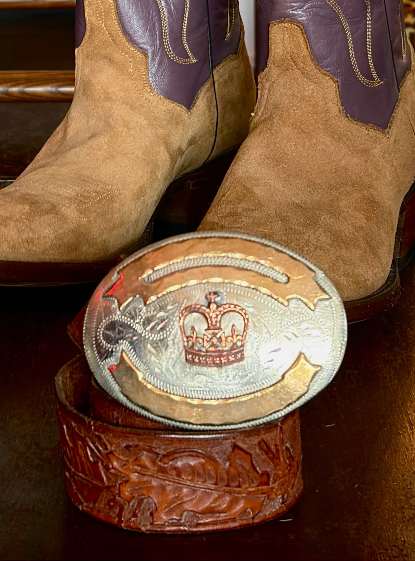 Crown Buckle