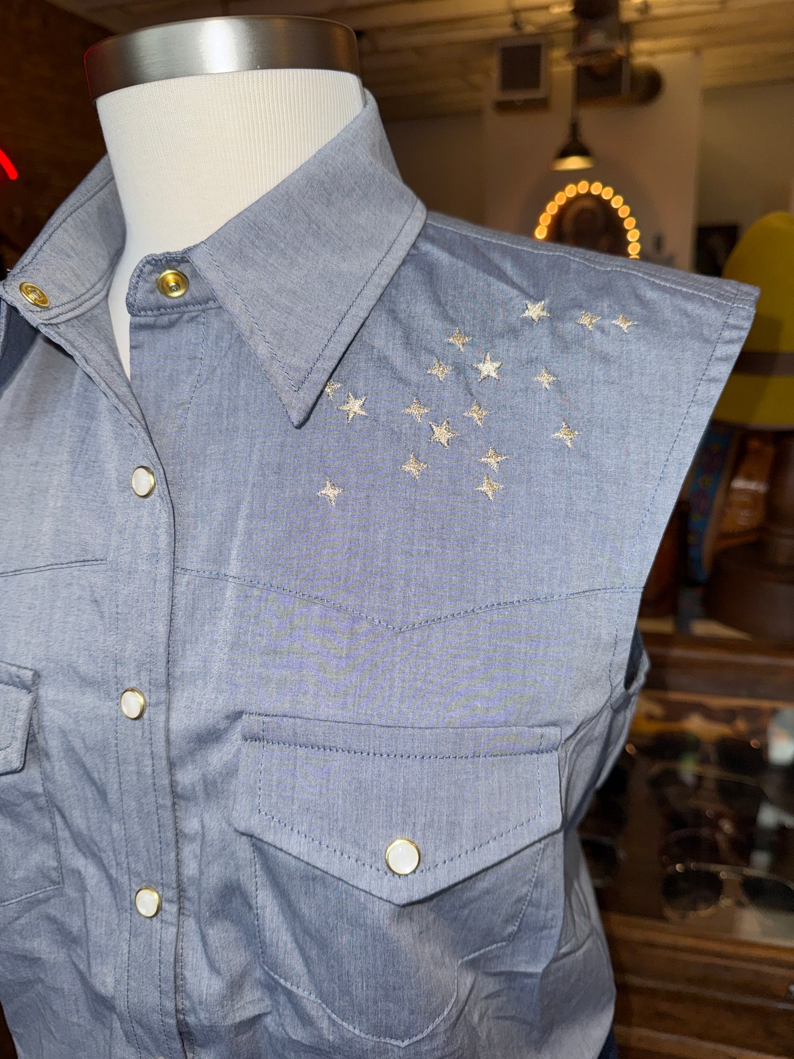 Cap Sleeve Pearl Snap with Embroidery