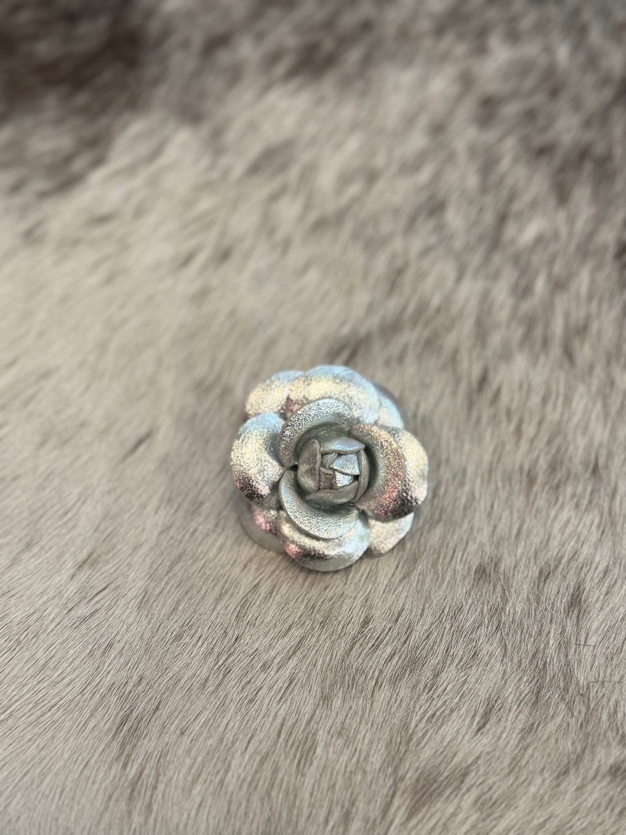 Silver Blooming Camellia