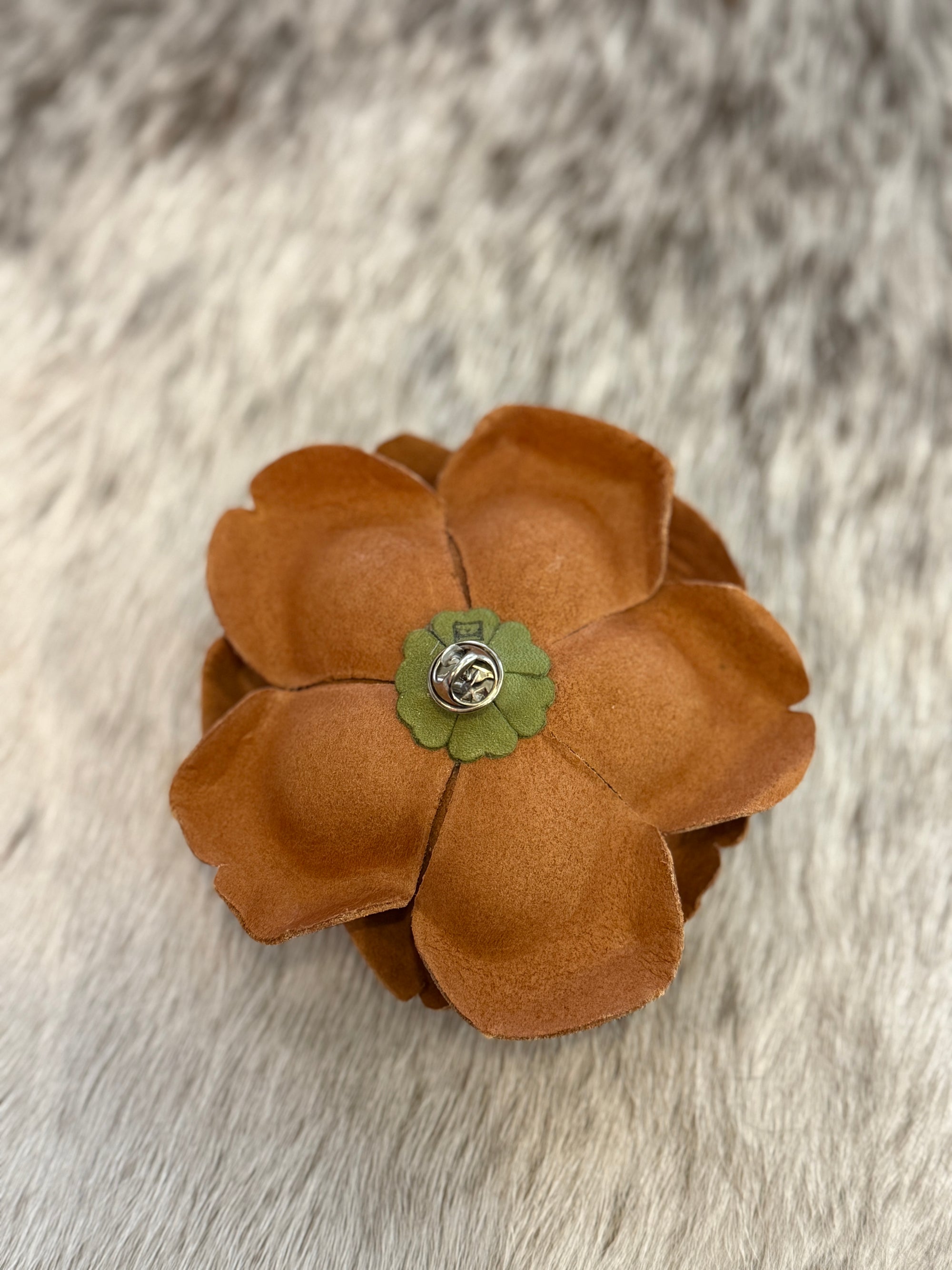 Large Jonah Rose