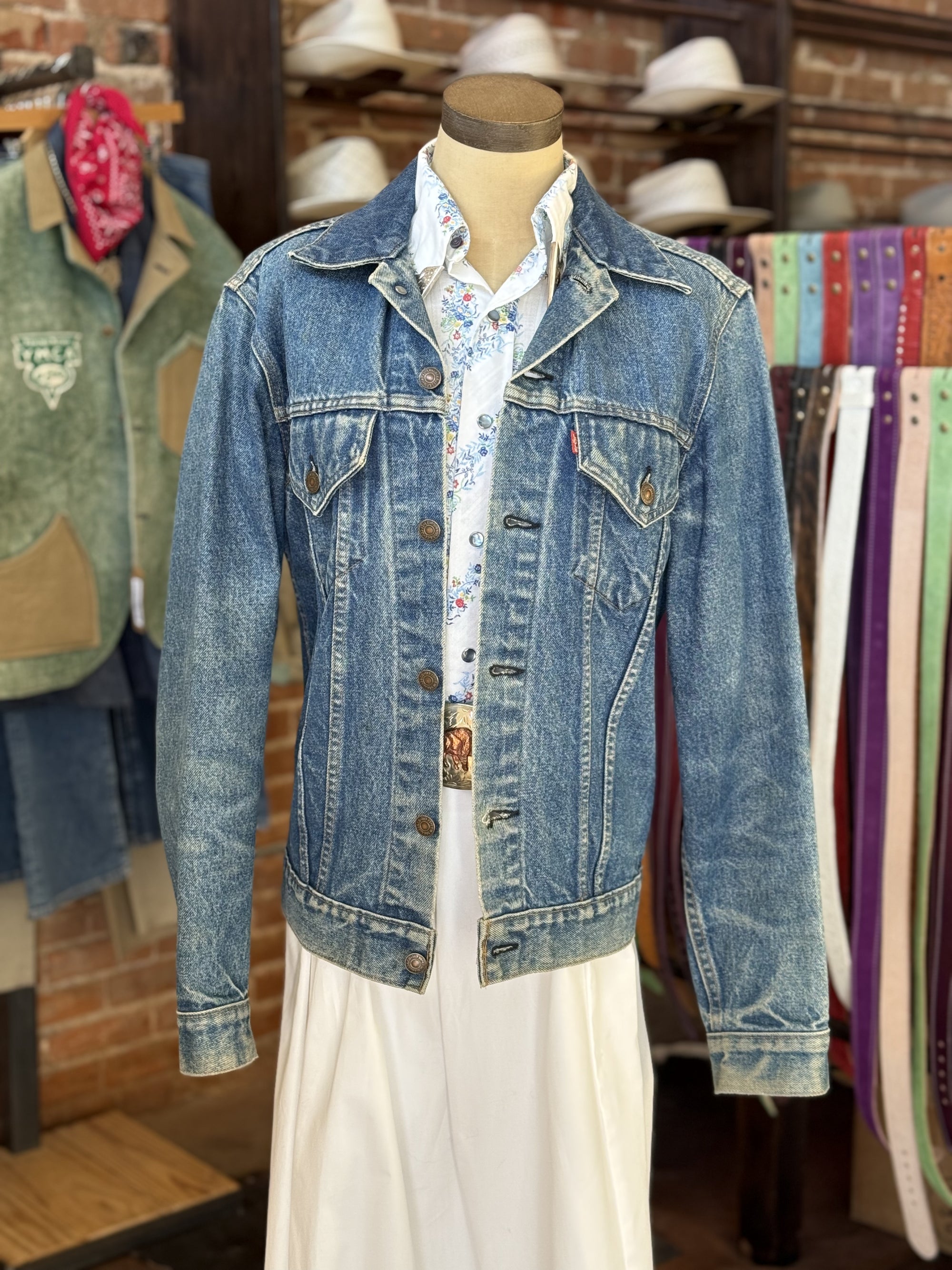 Vintage Women's Levi's Denim Jacket