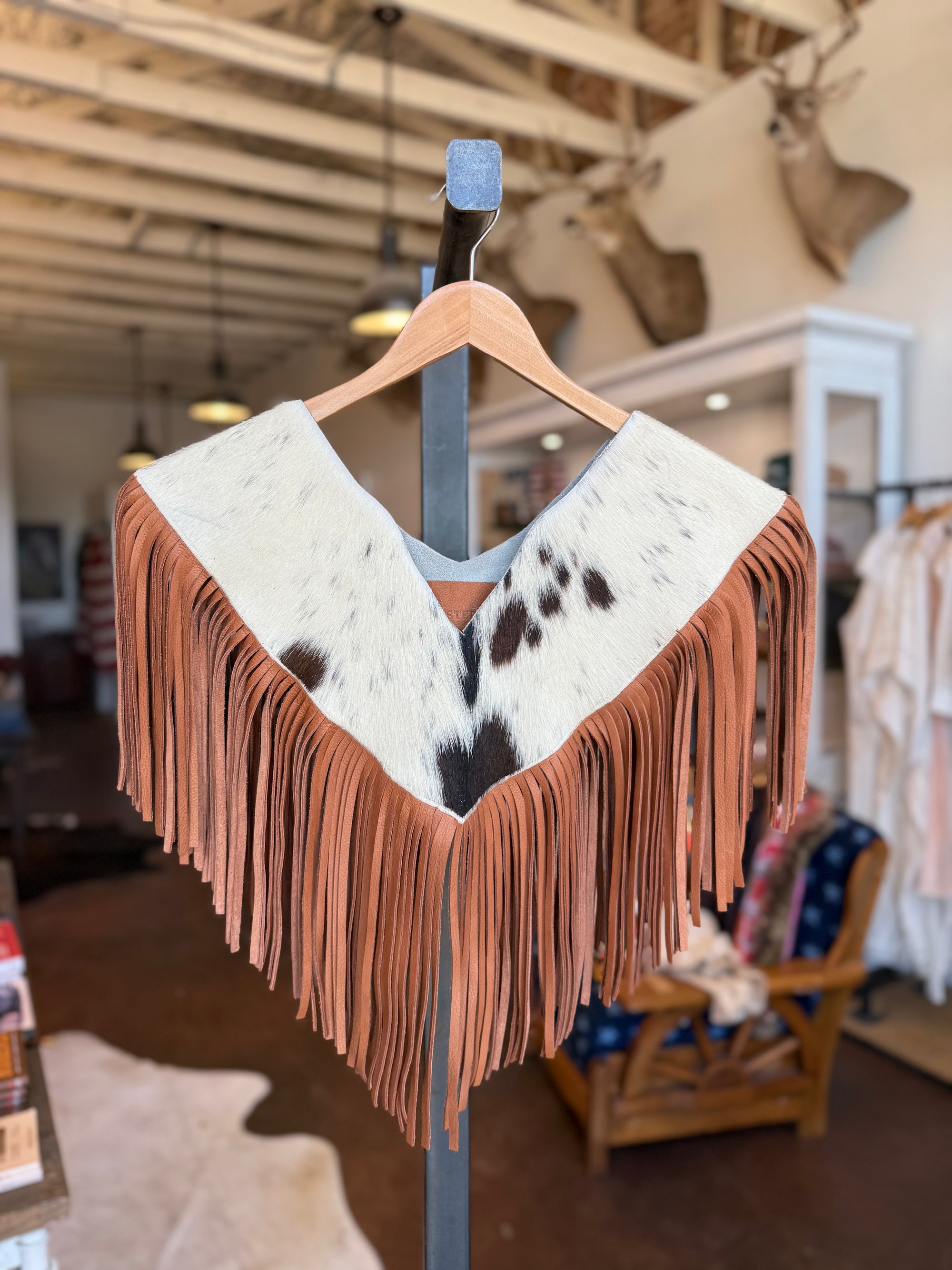 Hide and Fringe Gem Collar
