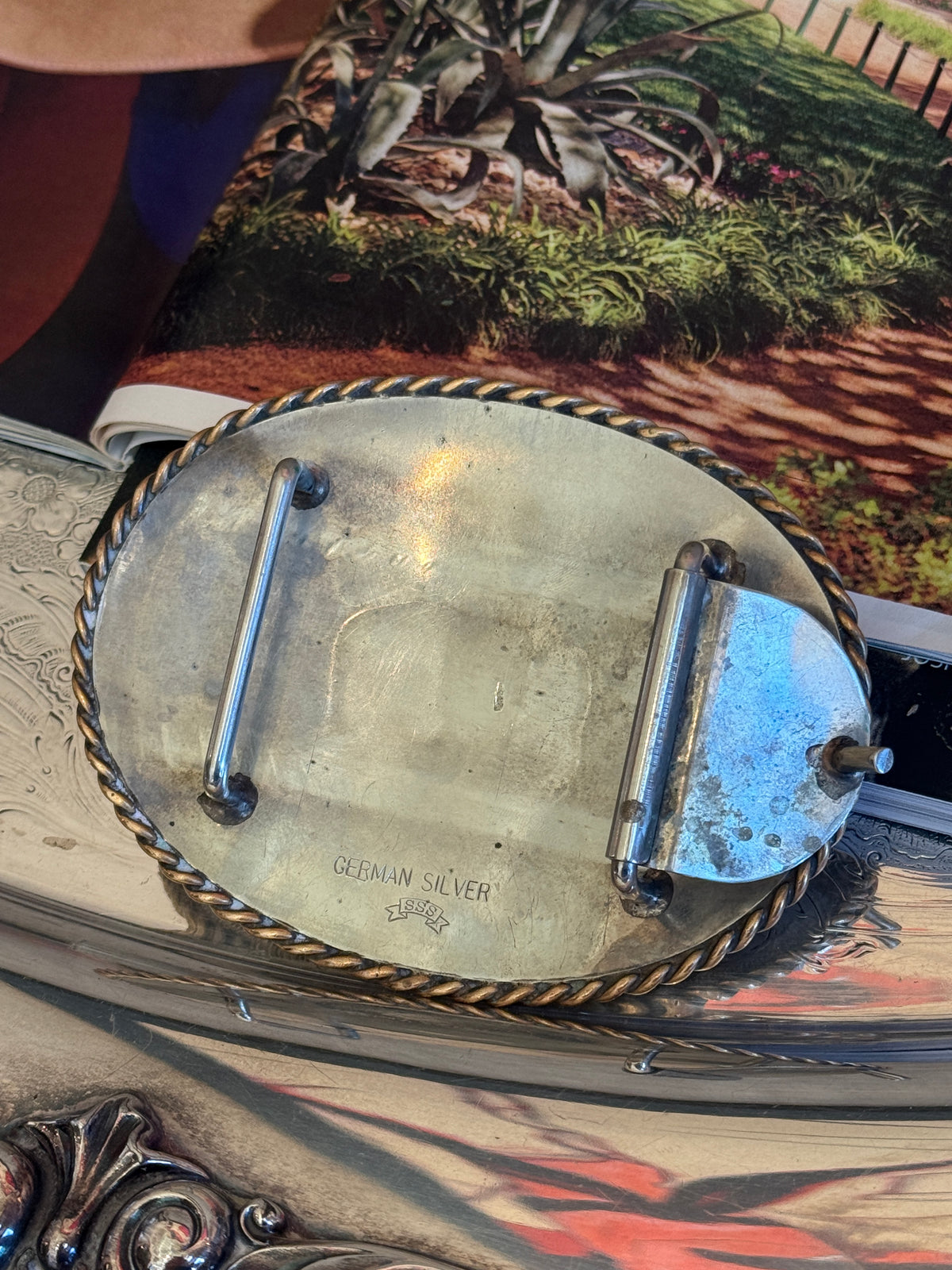 Triple Horse Head Belt Buckle