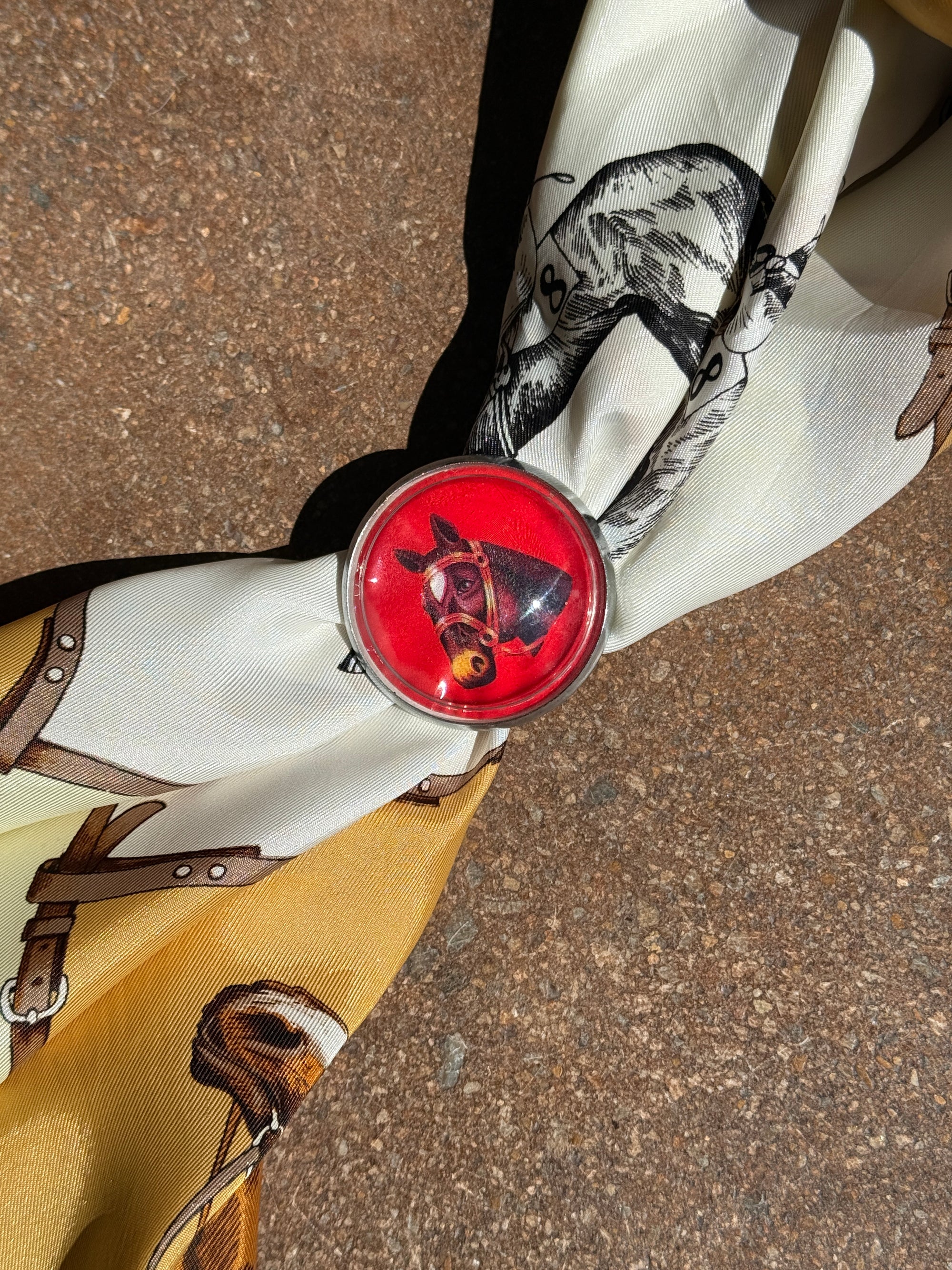 Red Horse Head Scarf Slide